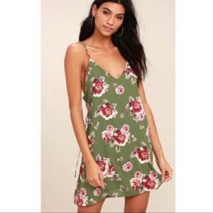 REDUCED🔥LULU’s Souls Garden Shift Dress Medium AND vest